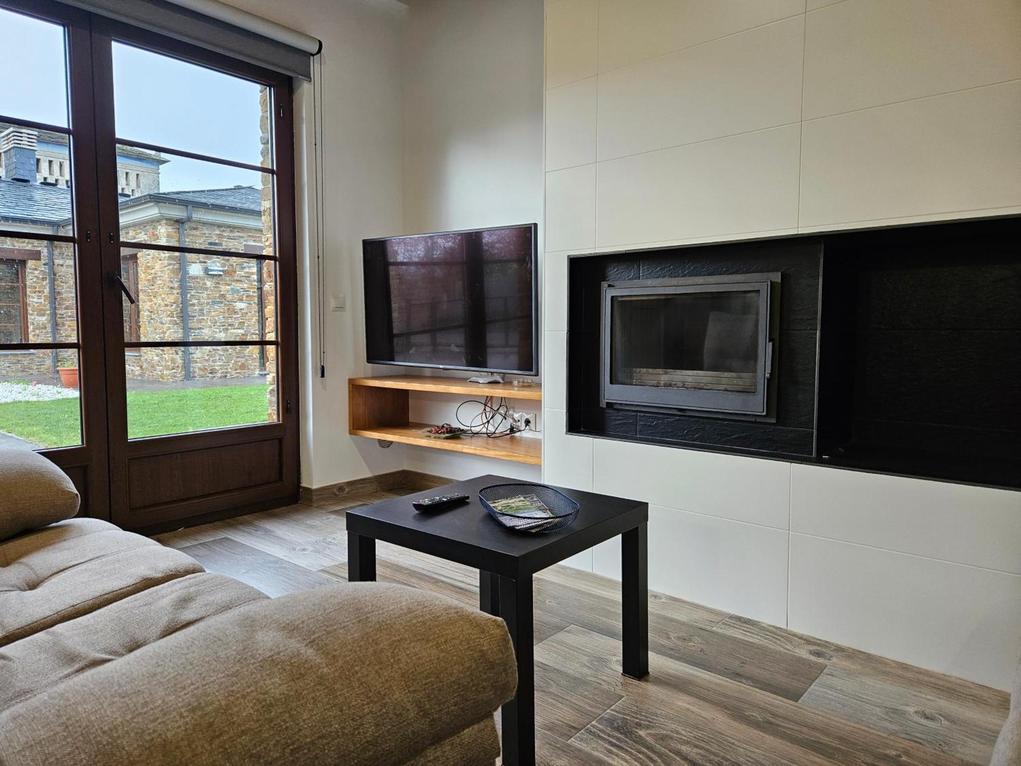Apartamentos Rurales Lola Penarronda Castropol Extérieur photo